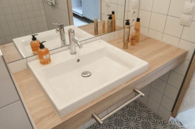245 barrierfree prefabricated bathrooms for apartments in Düsseldorf's Hansaallee